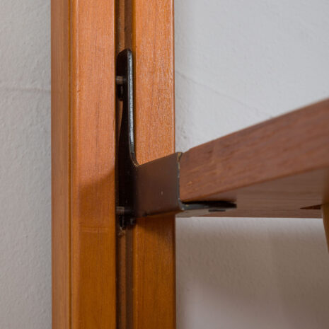 21406 Unité murale norvégienne en teck avec jardinière, 1970-18 Norwegian wall unit in teak with planter s scaled