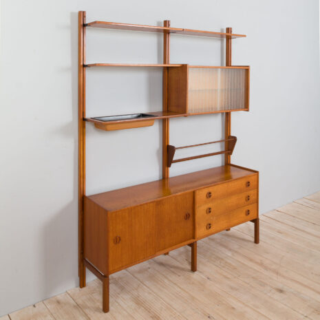 21406 Unité murale norvégienne en teck avec jardinière, 1970-9 Norwegian wall unit in teak with planter s scaled