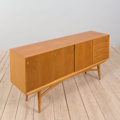 21444 Arne Vodder style wide oak sideboard on light base with 4 drawers-14 Arne Vodder style wide oak sideboard on light base with drawers scaled