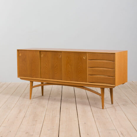 21444 Arne Vodder style wide oak sideboard on light base with 4 drawers-8 Arne Vodder style wide oak sideboard on light base with drawers scaled