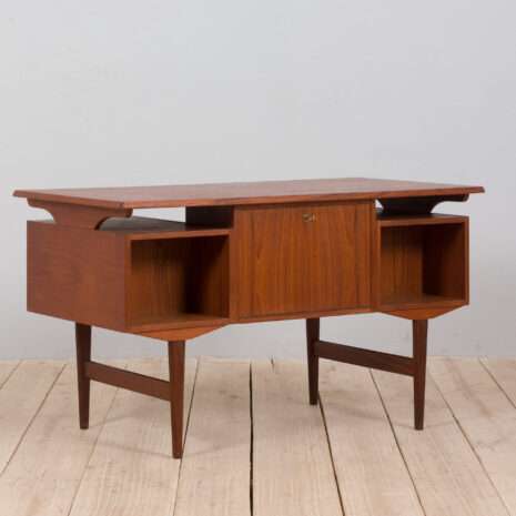 21332 Free standing Danish teak desk with floating top and 4 drawers, Denmark, 1960s-8 Free standing Danish teak desk with floating top and drawers Denmark s scaled