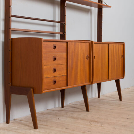 21439 Scandinavian 2 bay Ergo wall unit in teak with 3 cabinets and 4 shelves -10 Scandinavian bay Ergo wall unit in teak with cabinets and shelves scaled