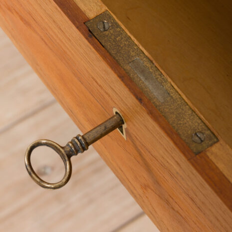 22027 Teak Desk by Severin Hansen for Haslev Denmark, 1960s-12 Teakholz-Schreibtisch von Severin Hansen für Haslev Denmark s scaled