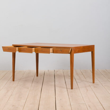 22027 Teak Desk by Severin Hansen for Haslev Denmark, 1960s-3 Teakholz-Schreibtisch von Severin Hansen für Haslev Denmark s scaled