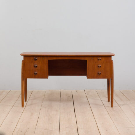 22002 Teak executive desk with 6 drawers, attr. Kai Kristiansen-4 Teak executive desk with drawers attr