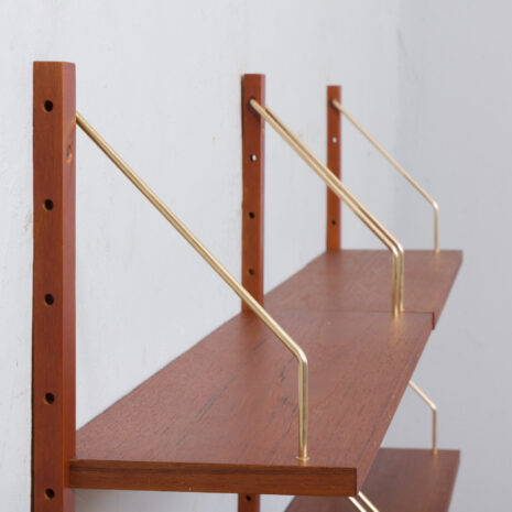 22009 Set of 4 teak shelves in Sorensen Cadovius style-7 Set of teak shelves in Sorensen Cadovius style scaled