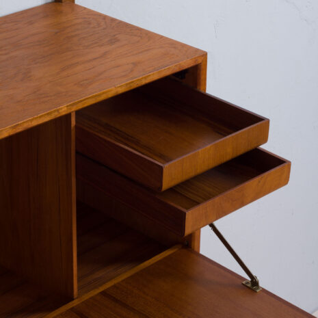 22064 Teak Royal Cado wall unit with a secretary desk and 6 modular shelves by P. Cadovius, Denmark 1960s-11 Teak Royal Cado wall unit with a secretary desk and modular shelves by P