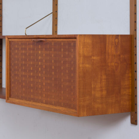 22064 Teak Royal Cado wall unit with a secretary desk and 6 modular shelves by P. Cadovius, Denmark 1960s-17 Teak Royal Cado wall unit with a secretary desk and modular shelves by P