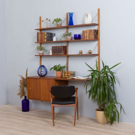 VintageRandersmodularteakshelvingsystemwithadesk,SorensenCadoviuswallunit,Denmarks