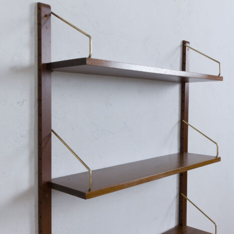 22081 Three floating shelves wall unit by Poul Cadovius Sorensen-10 Three floating shelves wall unit by Poul Cadovius Sorensen scaled