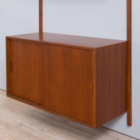 21306 Hansen Guldborg one bay teak wall unit with 4 shelves and 1 sliding doors cabinet za-12 Hansen Guldborg one bay teak wall unit with shelves and sliding doors cabinet za