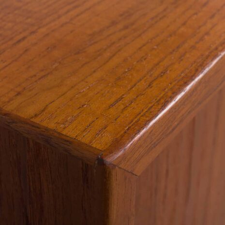 21306 Hansen Guldborg one bay teak wall unit with 4 shelves and 1 sliding doors cabinet za-16 Hansen Guldborg one bay teak wall unit with shelves and sliding doors cabinet za