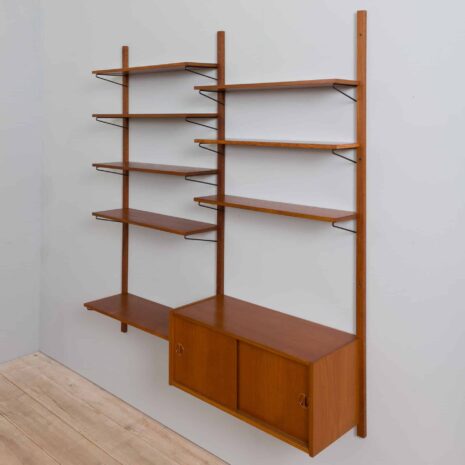 21395 Danish teak wall unit with sliding door cabinet and 8 shelves in the style of Kurt Ostervig, 1960s-29 Danish teak wall unit with sliding door cabinet and shelves in the style of Kurt Ostervig s