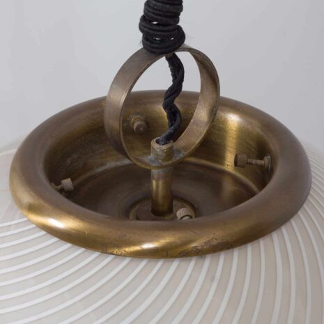 22048 Italian Murano glass swirl pendant lamp with brass details, 1960s-3 Italian Murano glass swirl pendant lamp with brass details s