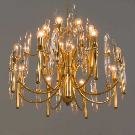 22145 Gaetano Sciolari Duży żyrandol z mosiądzu i szkła kryształowego, Włochy, lata 70-10 Gaetano Sciolari Duży mosiężny żyrandol ze szkła kryształowego Włochy s