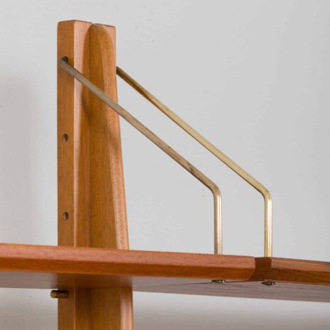 22124 Scandinavian 2 bay teak wall unit with a bar cabinet and brass details kleppen ingolf boben-15 Scandinavian bay teak wall unit with a bar cabinet and brass details kleppen ingolf boben