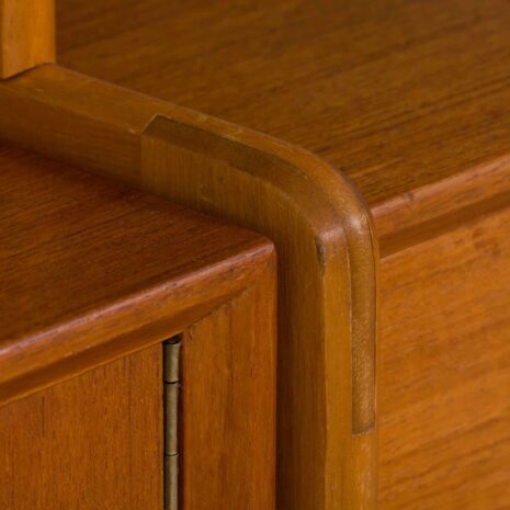 22124 Scandinavian 2 bay teak wall unit with a bar cabinet and brass details kleppen ingolf boben-21 Scandinavian bay teak wall unit with a bar cabinet and brass details kleppen ingolf boben