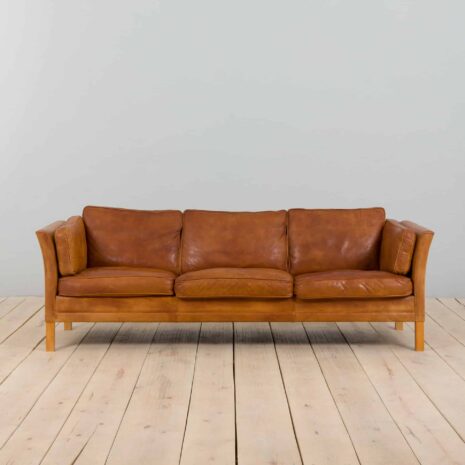 22187Mogens Hansen mid century cognac aniline buffalo lather sofa, Denmark 1970s(13) Mogens Hansen mid century cognac aniline buffalo lather sofa Denmark s