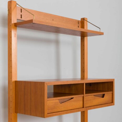 22128 Scandinavian mid century Rival one bay wall unit with drawers cabinet in teak by Kjael Riis for Brødrene Jåtog Møbelfabrikk UWAGA NIE MA U, U DO SESJI POŻYCZONE Z 21430-11 Scandinavian mid century Rival one bay wall unit with drawers cabinet in teak by Kjael Riis for Brodrene Jatog Mobelfabrikk UWAGA NIE MA U U DO SESJI POZYCZONE Z