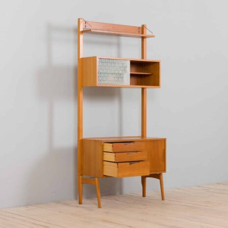 22185 Scandinavian mid century Rival one bay teak wall unit with glass cabinet by Kjael Riis for Brødrene Jåtog Møbelfabrikk-6 Scandinavian mid century Rival one bay teak wall unit with glass cabinet by Kjael Riis for Brodrene Jatog Mobelfabrikk