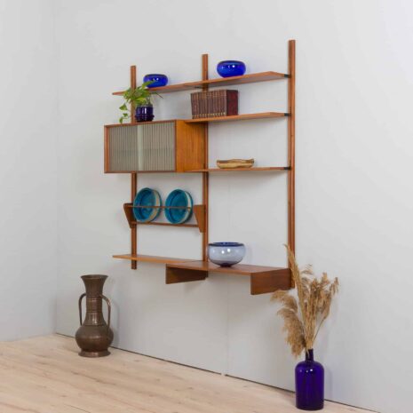 22192 Wall unit in teak with a cabinet and a desk, Sven Andersen Møbelfabrikk, Norway, 1960s-2 Wall unit in teak with a cabinet and a desk Sven Andersen Mobelfabrikk Norway s