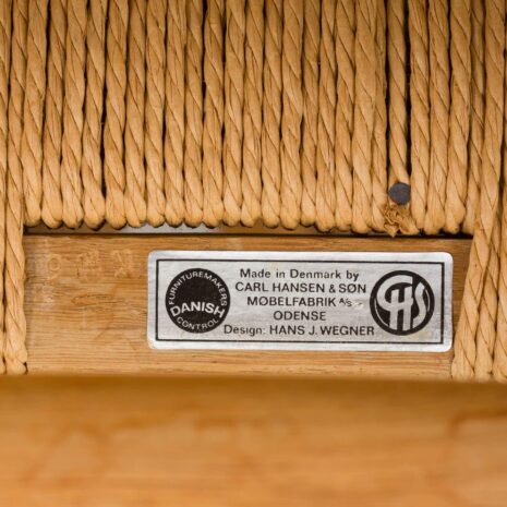 22201 Set of 6 Hans Wegner oak Wishbone chairs-17 Set of Hans Wegner oak Wishbone chairs