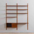 zmodyfikowano  Two bay Modular teak shelving system with a desk Cadovius wall unit