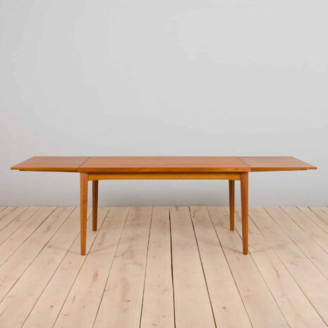 22171 Prostokątny stół do jadalni z drewna tekowego z 2 ukrytymi przedłużeniami Henning Kjaernulf, Dania 1960s-4 Rectangular dining table in teak with hidden extensions by Henning Kjaernulf Denmark s