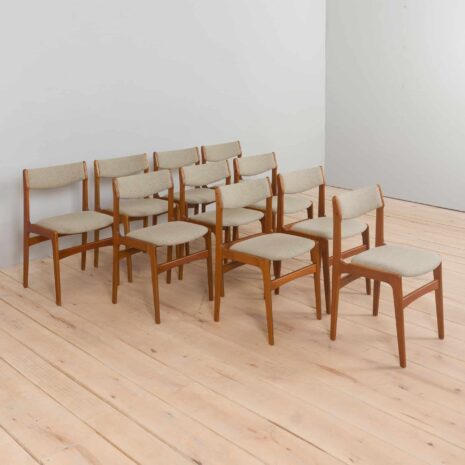22211 ensemble de 10 chaises en teck par Anderstrup Stolefabrik(2) set of teak chairs by Anderstrup Stolefabrik