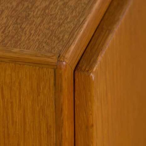 22228 Vaisselier en chêne de Børge Mogensen pour FDB Modèle 232, Danemark, années 1960-17 Oak China Cabinet by Borge Mogensen for FDB Model Denmark s