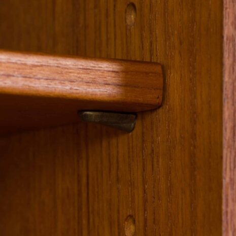 22240 Danemark Double buffet huche en teck modèle 3 Gunni Omann pour Oman Junn Møbelfabrik, années 1950 60-22 Danish Double sideboard hutch in teak model Gunni Omann for Oman Junn Mobelfabrik s s