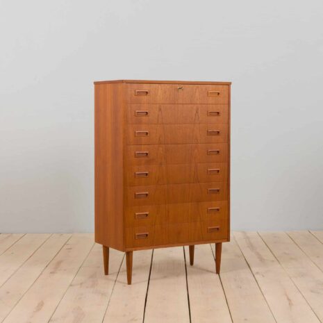 22253 Vintage Danish teak dresser tallboy, Mid Century chest of 8 drawers, 1960s-2 Vintage Danish teak dresser tallboy Mid Century chest of drawers s