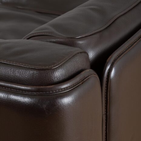 22273 Pelle Frau Canapé Le Capanelle 3 places et 2 fauteuils club en cuir par Tito Agnoli pour Poltrona Frau, Italie, années 1980 - 1-12 Pelle Frau Leather seater Le Capanelle sofa and lounge club chairs by Tito Agnoli for Poltrona Frau Italy s