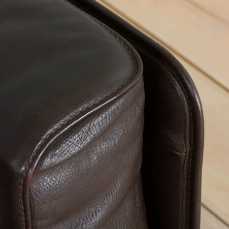 22273 Pelle Frau Canapé Le Capanelle 3 places en cuir et 2 fauteuils club lounge par Tito Agnoli pour Poltrona Frau, Italie, années 1980 - 1-18 Pelle Frau Leather seater Le Capanelle sofa and lounge club chairs by Tito Agnoli for Poltrona Frau Italy s