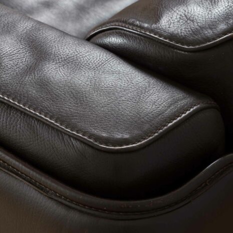 22273 Pelle Frau Canapé Le Capanelle 3 places en cuir et 2 fauteuils club lounge par Tito Agnoli pour Poltrona Frau, Italie, années 1980 - 2-10 Pelle Frau Leather seater Le Capanelle sofa and lounge club chairs by Tito Agnoli for Poltrona Frau Italy s