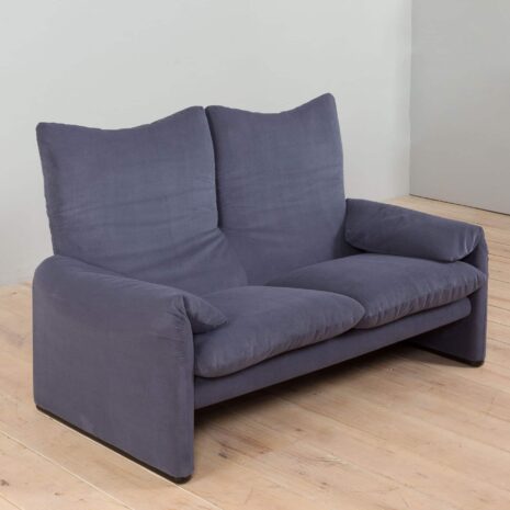 22208 Maralunga lounge set curvy sofa with armchair Vico Magistretti, Cassina, 1980s -1-11 Maralunga lounge set curvy sofa with armchair Vico Magistretti Cassina s