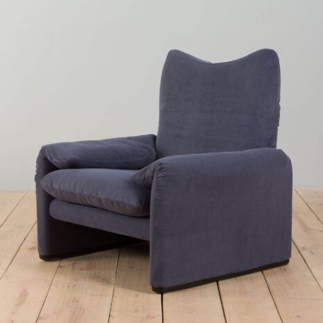 22208 Maralunga lounge set curvy sofa with armchair Vico Magistretti, Cassina, 1980s -2-7 Maralunga lounge set curvy sofa with armchair Vico Magistretti Cassina s