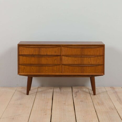 22252 Commode danoise en bois de rose, commode vintage, 1970-3 Commode danoise en palissandre vintage