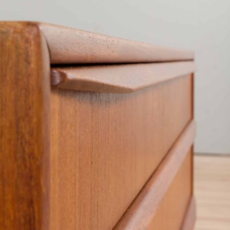 22256 Teakholz-Kommode – 3 Schubladen – 11 Teakholz-Kommode mit Schubladen