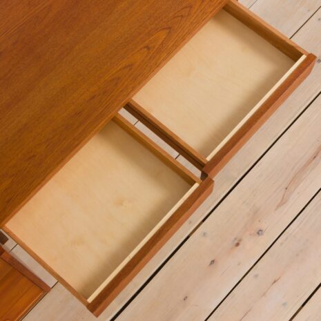 22259 Three bay teak wall unit preben sorensen with a desk and display shelf-7 Three bay teak wall unit preben sorensen with a desk and display shelf