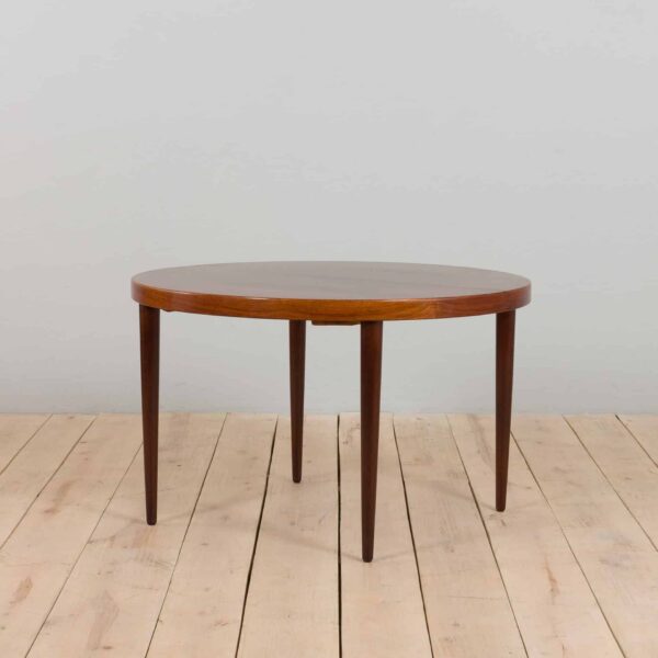 Kai Kristiansen rosewood round extension table with  leaves denmark s