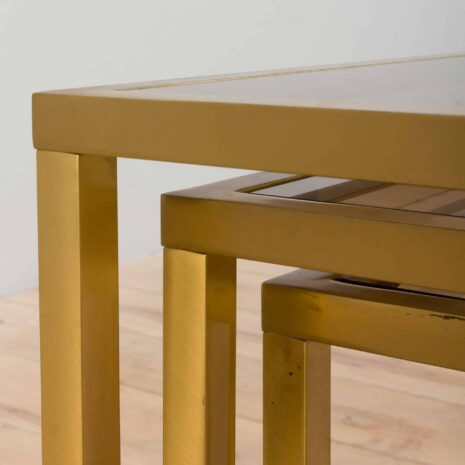 22306 zestaw trzech miedzianych stolików-16 set of a three copper tables