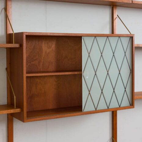 22317 Three bay modular teak wall unit w. 3 cabinets and 9 shelves in CADO Cadovius style, Denmark 1960s-10 Three bay modular teak wall unit w