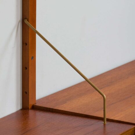 22317 Three bay modular teak wall unit w. 3 cabinets and 9 shelves in CADO Cadovius style, Denmark 1960s-12 Three bay modular teak wall unit w