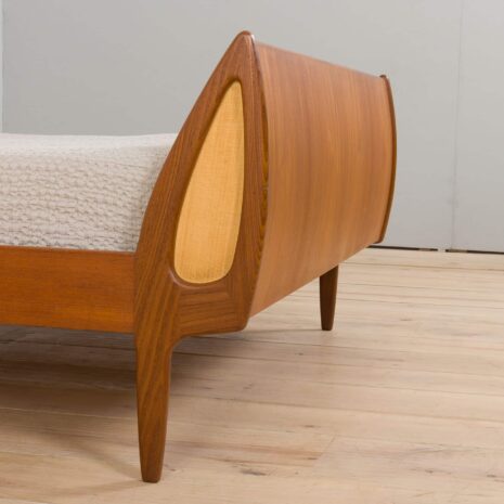 21314 Teak bed frame king-size - na home stageingu na morenie-4 Teak bed frame king size na home stageingu na morenie