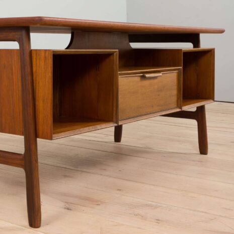 22241 Gunni Oman Junn biurko z drewna różanego model 75-12 Gunni Oman Junn rosewood desk model