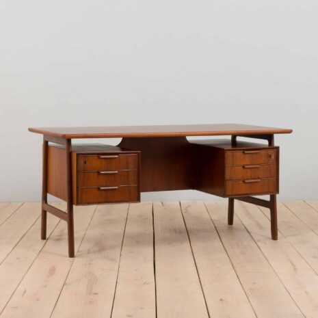 22241 Gunni Oman Junn biurko z drewna różanego model 75-2 Gunni Oman Junn rosewood desk model