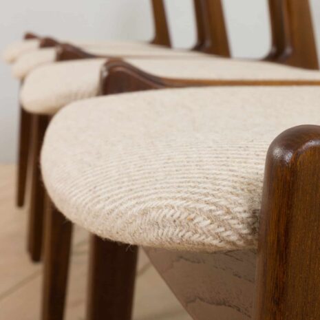 22246 set of 4 Rosewood Dining Chairs by P.E. Jorgensen-3 set of Rosewood Dining Chairs by P