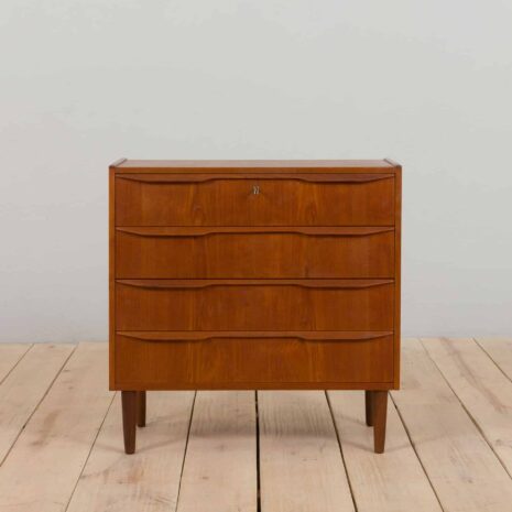 22248 Danish Dresser small teak chest of drawers, 1960s-3 Danish Dresser small teak chest of drawers s