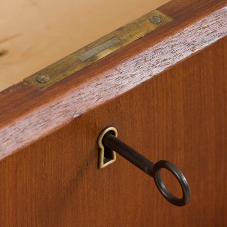 22248 Danish Dresser small teak chest of drawers, 1960s-8 Danish Dresser small teak chest of drawers s